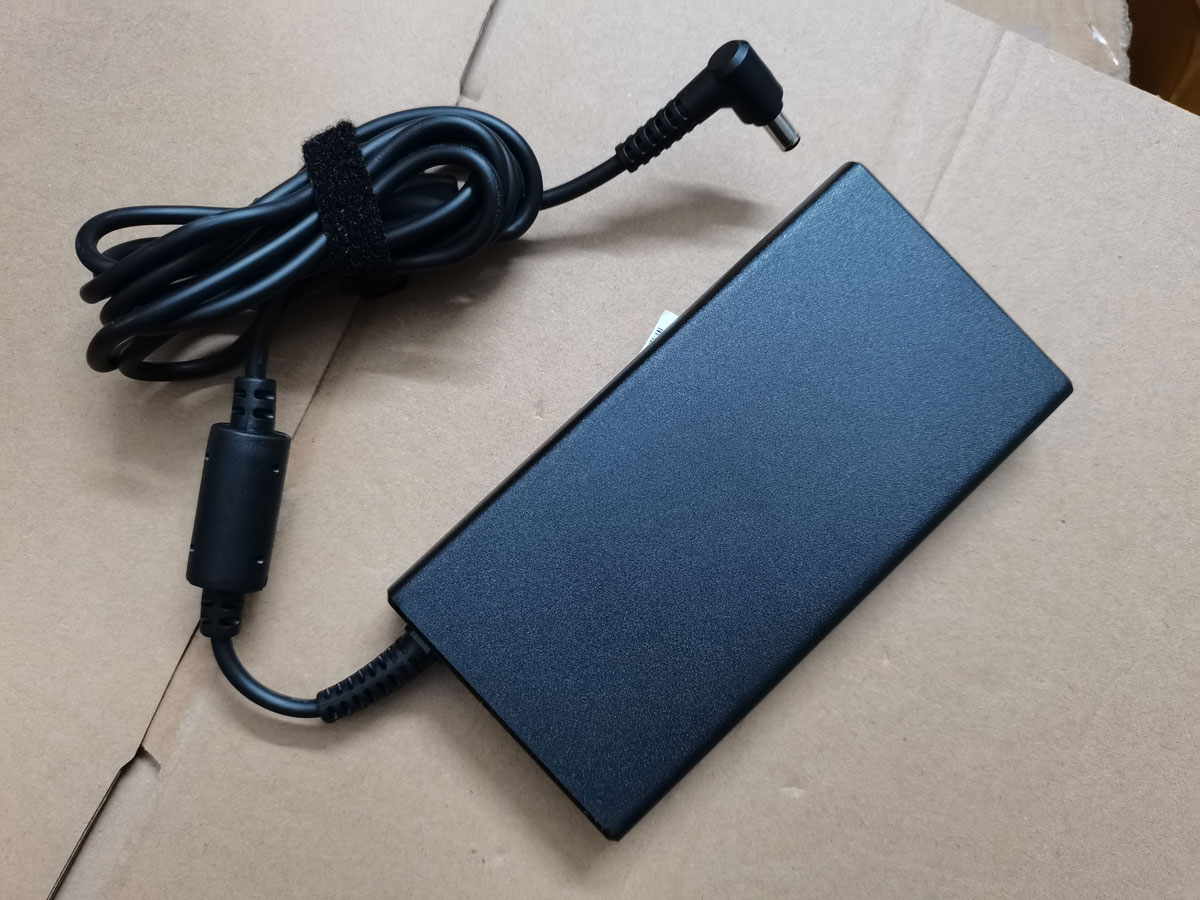 Adaptor AC Slim OEM Chicony 19 - Pc Gaming News ulasan dan harga