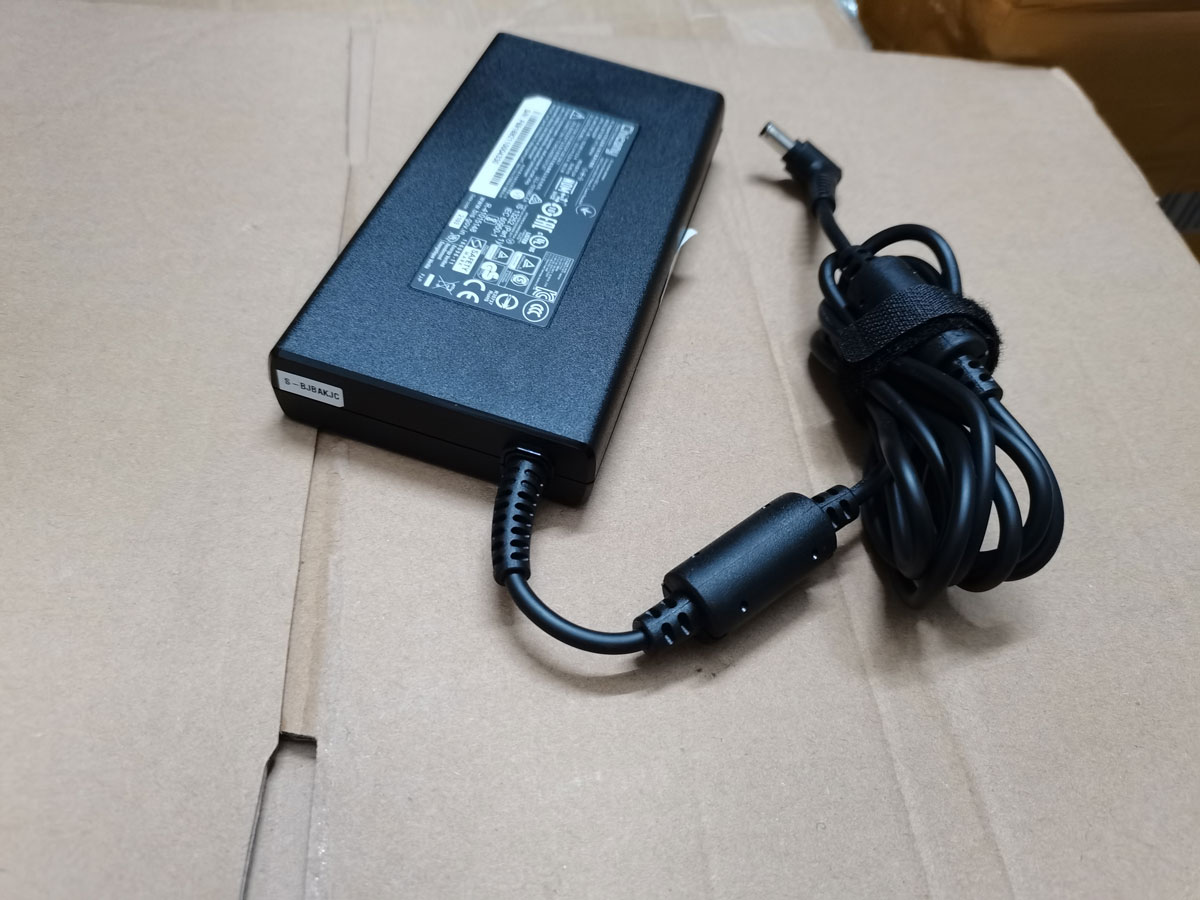Adaptor AC Slim OEM Chicony 19 - Pc Gaming News ulasan dan harga